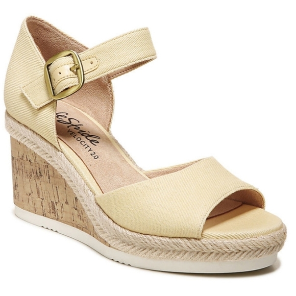 LifeStride Go For It Espadrille Wedge Sandal in Butter Size 10M - Picture 1 of 11